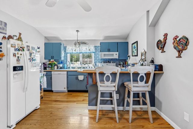 105 Plain Street, Easthampton, MA 01027