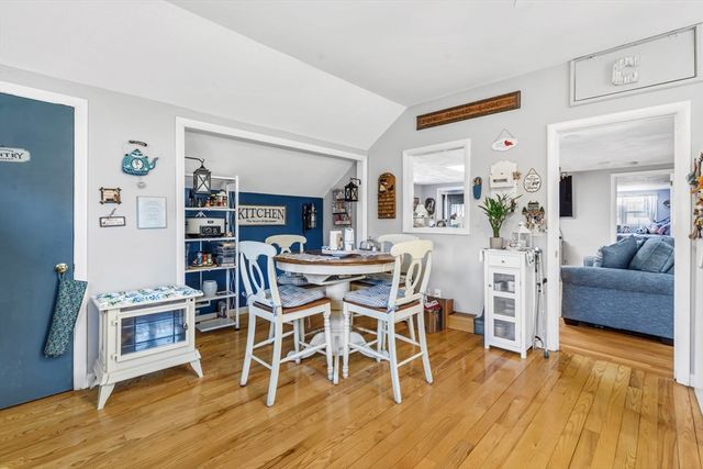 105 Plain Street, Easthampton, MA 01027