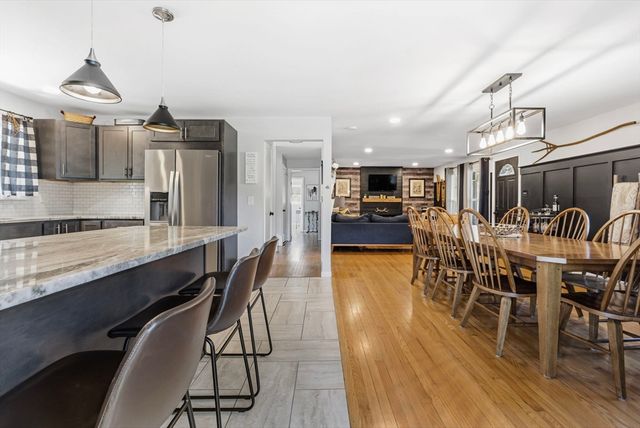 105 Plain Street, Easthampton, MA 01027