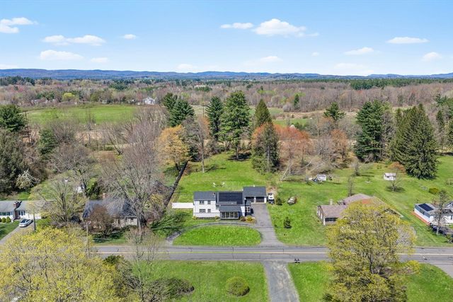105 Plain Street, Easthampton, MA 01027