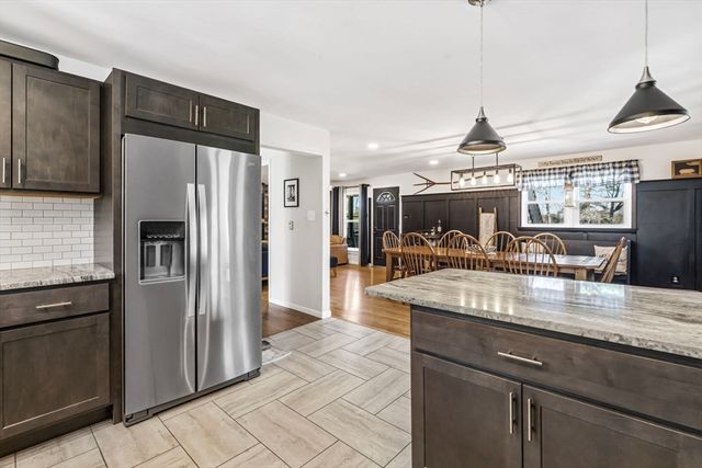 105 Plain Street, Easthampton, MA 01027