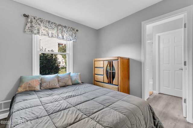 12 Raritan Avenue, Leonardo, NJ 07737