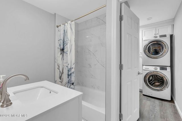 12 Raritan Avenue, Leonardo, NJ 07737