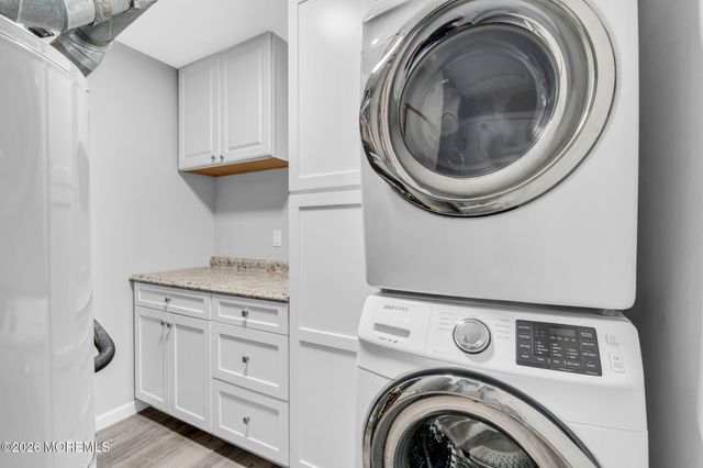 12 Raritan Avenue, Leonardo, NJ 07737