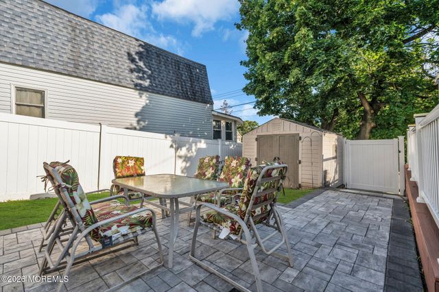 12 Raritan Avenue, Leonardo, NJ 07737