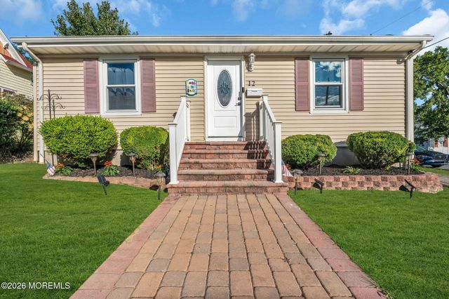 12 Raritan Avenue, Leonardo, NJ 07737