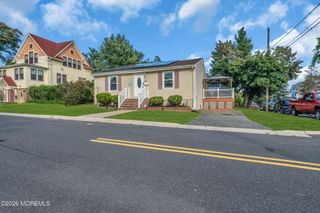 12 Raritan Avenue, Leonardo, NJ 07737