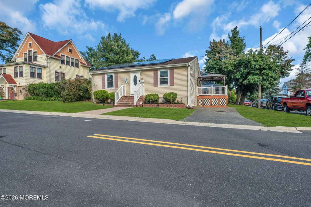 12 Raritan Avenue, Leonardo, NJ 07737