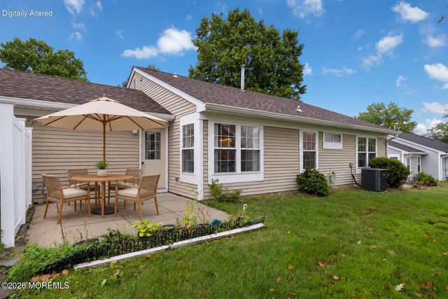 900A Stratford Court A, Manchester, NJ 08759