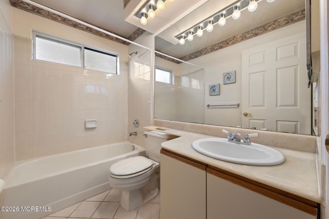900A Stratford Court A, Manchester, NJ 08759