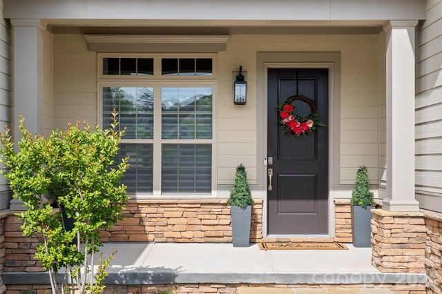 82212 Standing Oak Drive, Charlotte, NC 28278