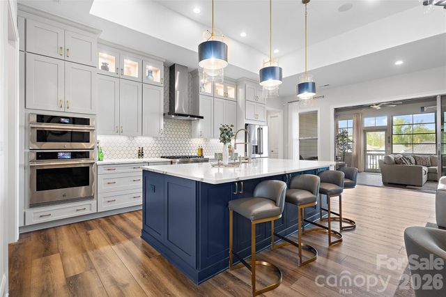 82212 Standing Oak Drive, Charlotte, NC 28278