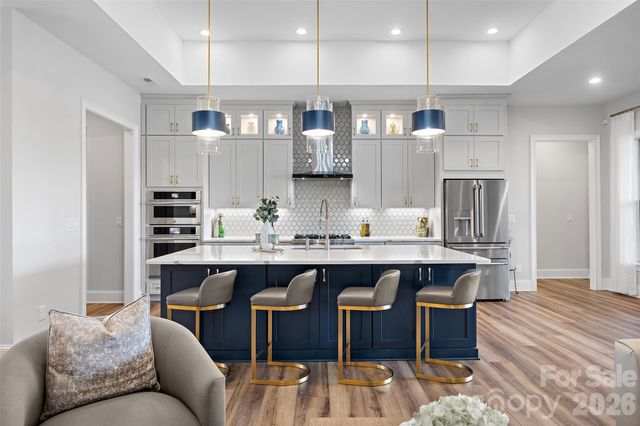 82212 Standing Oak Drive, Charlotte, NC 28278