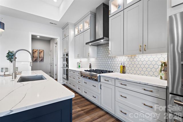 82212 Standing Oak Drive, Charlotte, NC 28278