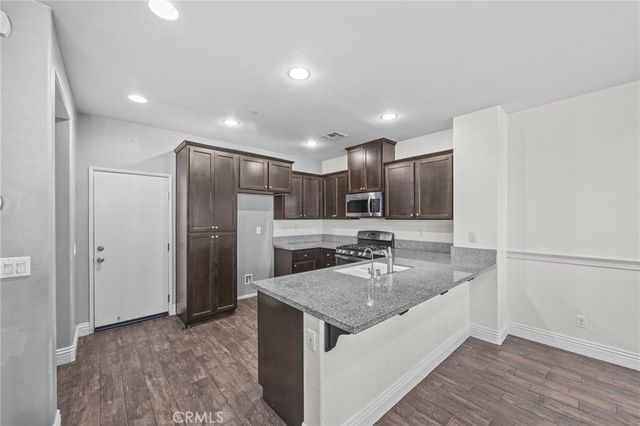 16001 Chase 64, Fontana, CA 92336