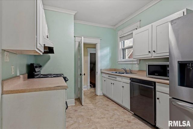 852 S PARK Avenue, Springfield, IL 62704