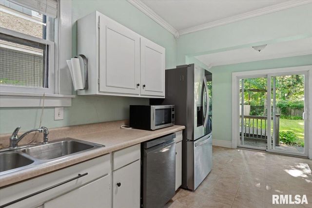 852 S PARK Avenue, Springfield, IL 62704