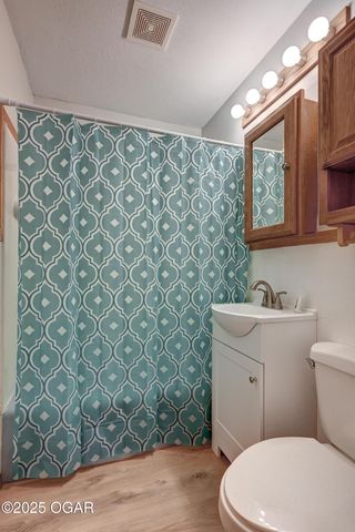 1604 S Washington Terrace, Webb City, MO 64870