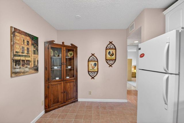 23 Via De Casas Sur 105, Boynton Beach, FL 33426