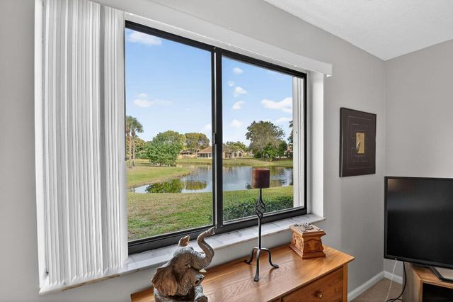 23 Via De Casas Sur 105, Boynton Beach, FL 33426