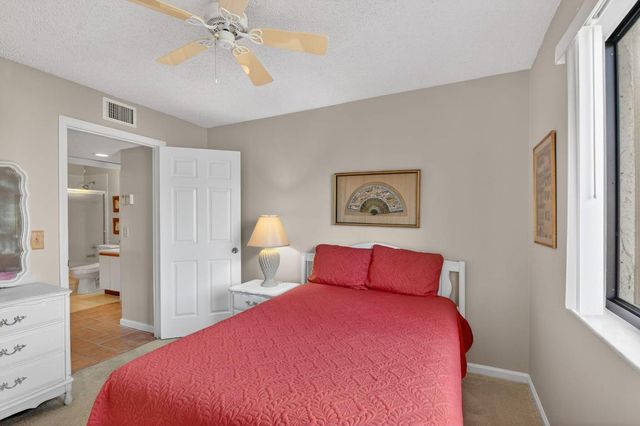 23 Via De Casas Sur 105, Boynton Beach, FL 33426