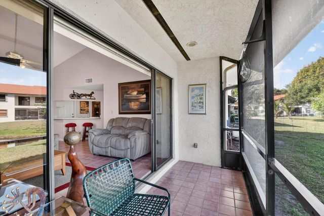 23 Via De Casas Sur 105, Boynton Beach, FL 33426