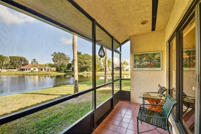 23 Via De Casas Sur 105, Boynton Beach, FL 33426