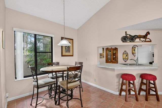 23 Via De Casas Sur 105, Boynton Beach, FL 33426
