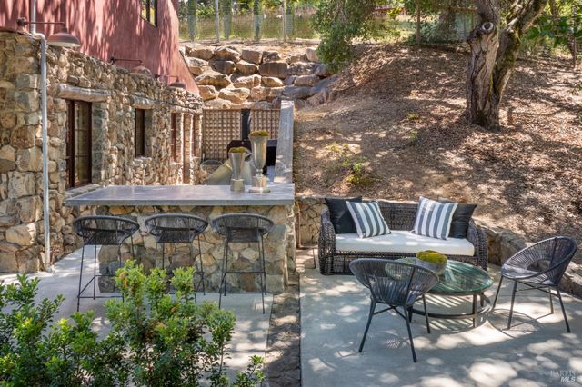 35 Forest Ln, Napa, CA 94558