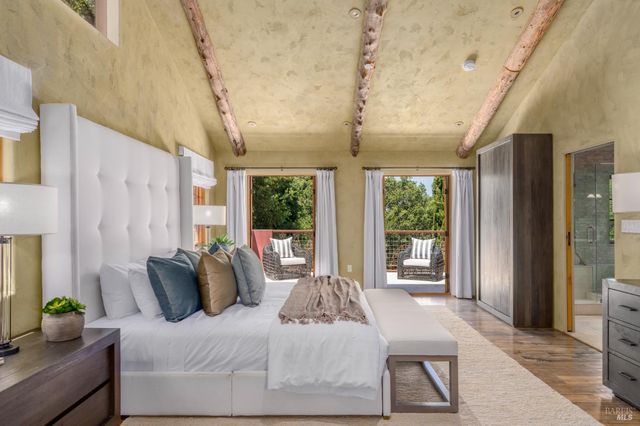 35 Forest Ln, Napa, CA 94558