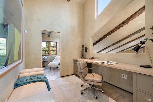 35 Forest Ln, Napa, CA 94558