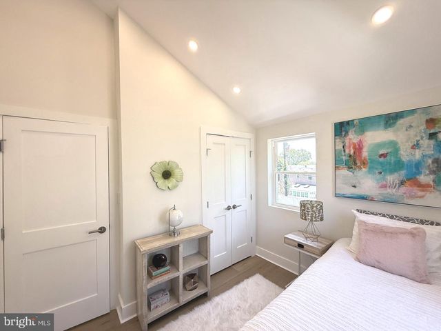 8214 LAUREL DR, Parkville, MD 21234