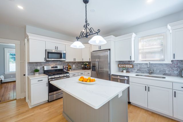 11 Purchase Street, Framingham, MA 01701