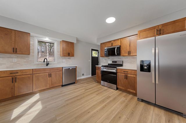 5210 Mount Carmel Road, Carver, MN 55315