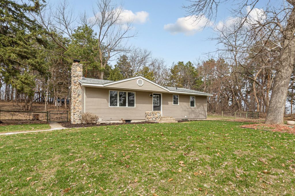 5210 Mount Carmel Road, Carver, MN 55315
