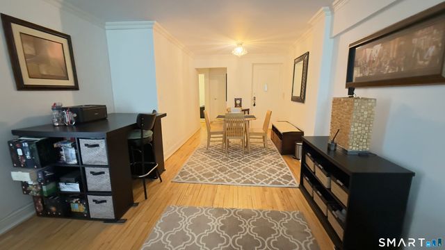 50 Lafayette Place 2H, Greenwich, CT 06830