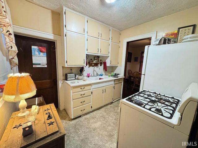 267 W 7Th Street, Peru, IN 46970