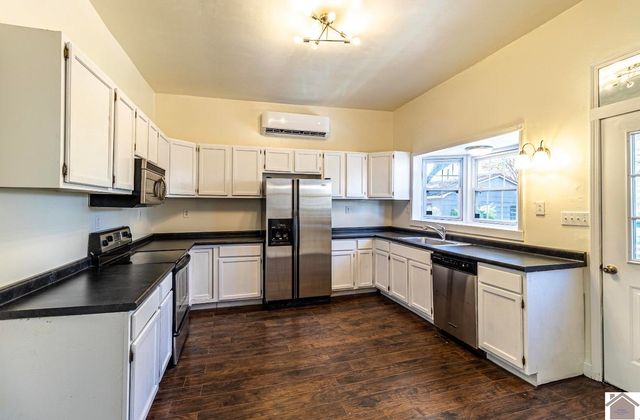 721 Martin Luther King Jr. Drive, Paducah, KY 42001