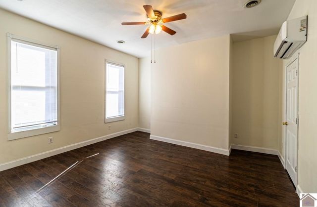 721 Martin Luther King Jr. Drive, Paducah, KY 42001