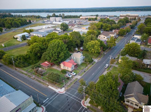 721 Martin Luther King Jr. Drive, Paducah, KY 42001