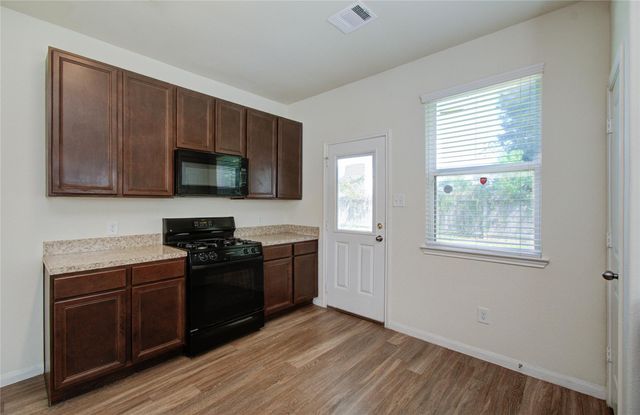 10410 Solitude Way, Houston, TX 77044