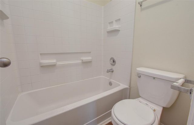 10410 Solitude Way, Houston, TX 77044