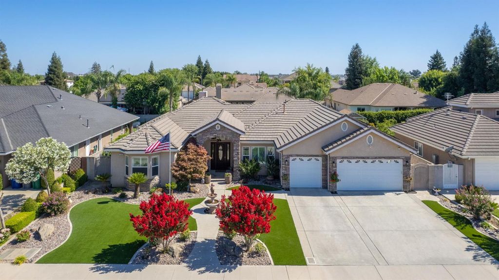 Image 1 of property listing at 1089 Evergreen Street, Selma, CA 93662