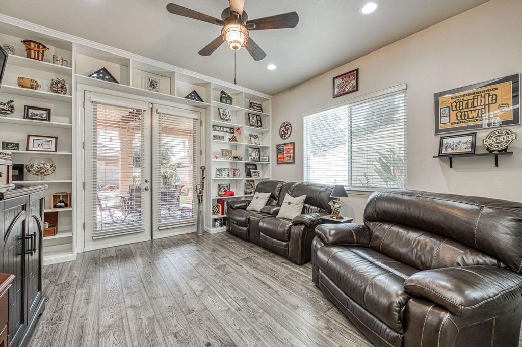 Image 23 of property listing at 1089 Evergreen Street, Selma, CA 93662