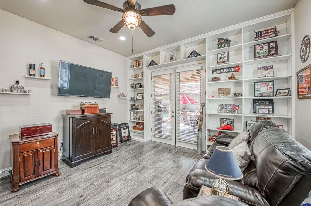 Image 24 of property listing at 1089 Evergreen Street, Selma, CA 93662