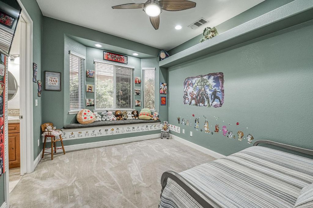 Image 34 of property listing at 1089 Evergreen Street, Selma, CA 93662