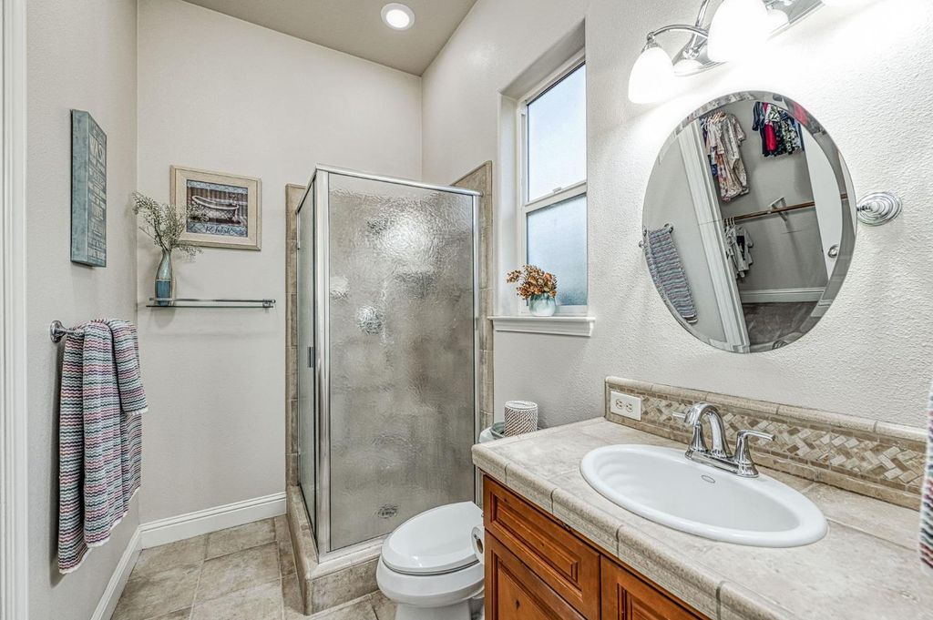 Image 36 of property listing at 1089 Evergreen Street, Selma, CA 93662