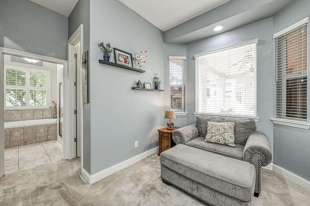 Image 40 of property listing at 1089 Evergreen Street, Selma, CA 93662