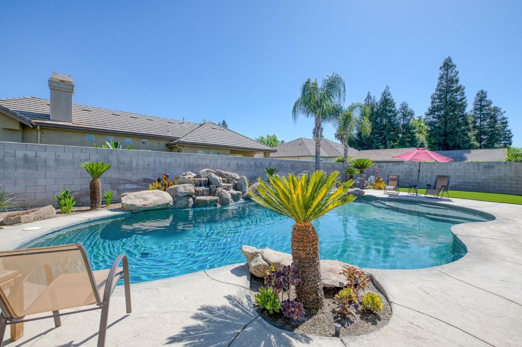 Image 49 of property listing at 1089 Evergreen Street, Selma, CA 93662