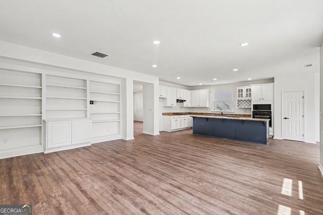 6488 Waterford Street SW, Atlanta, GA 30331
